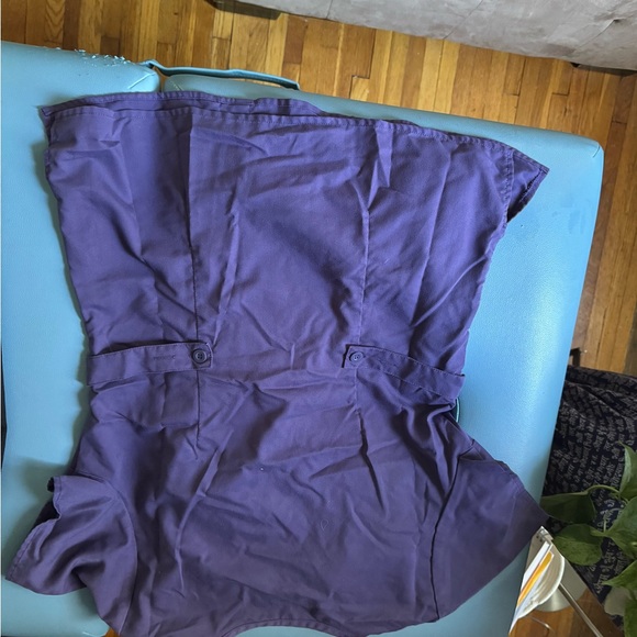 Grey's Anatomy Scrubs - Scrub Top for, V-Neck, Super-Soft Women's Scrub Top - Picture 2 of 2